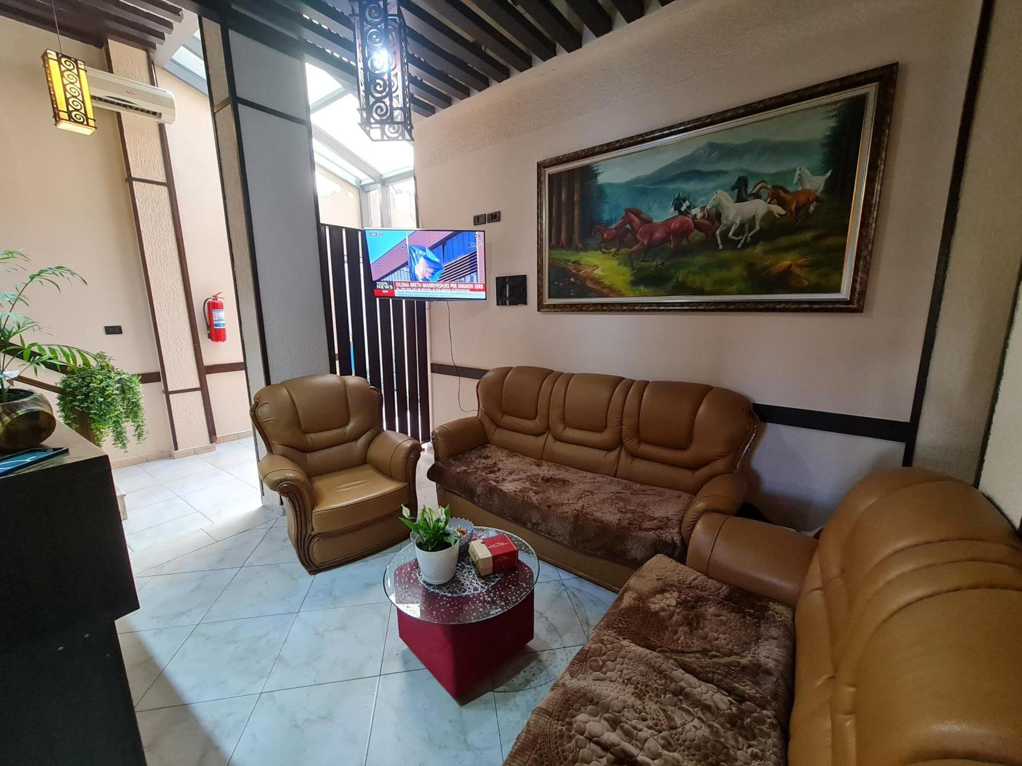 Hotel La Villa Τίρανα Εξωτερικό φωτογραφία