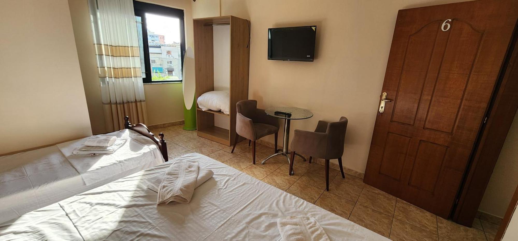 Hotel La Villa Τίρανα Εξωτερικό φωτογραφία