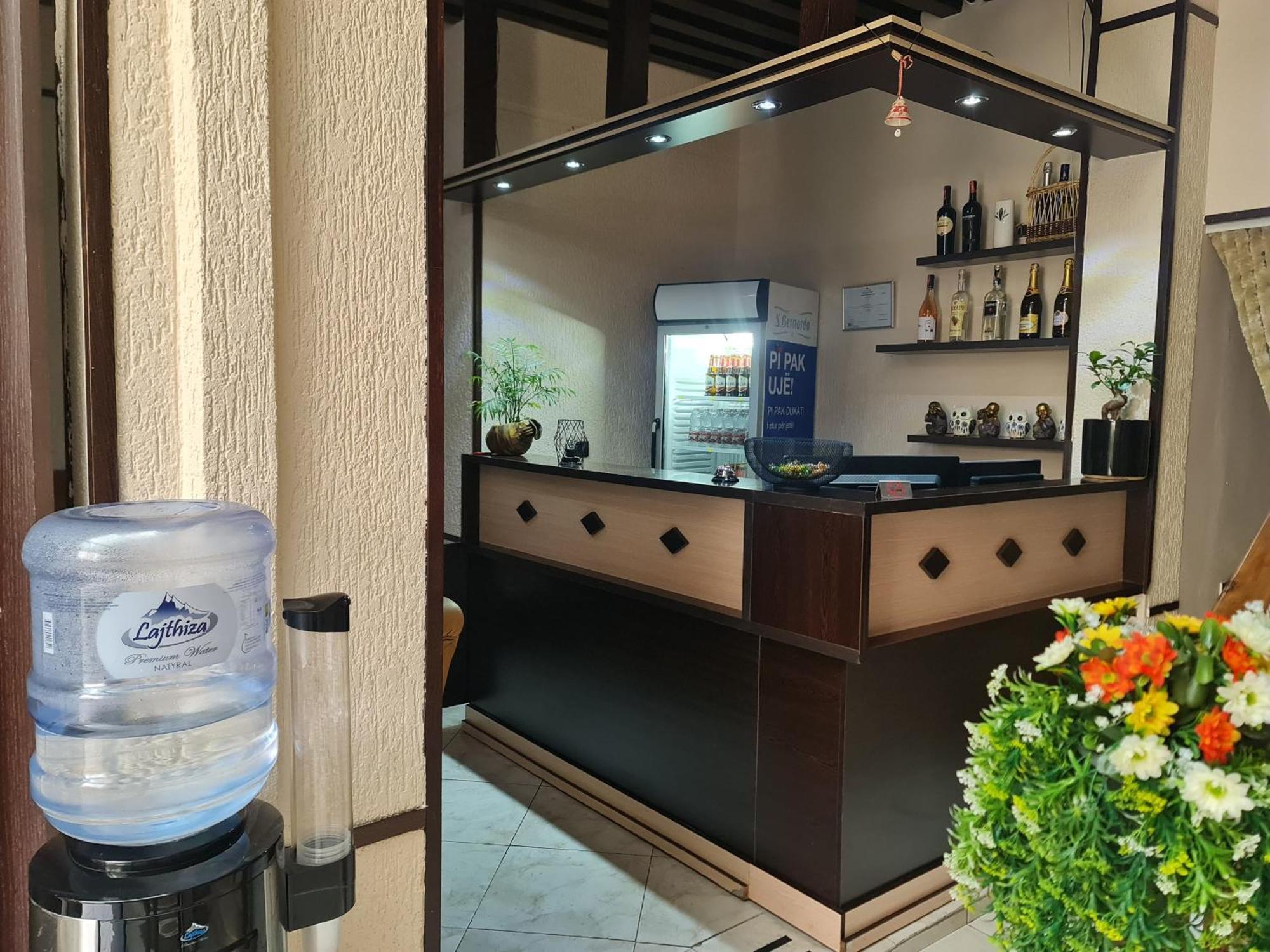 Hotel La Villa Τίρανα Εξωτερικό φωτογραφία