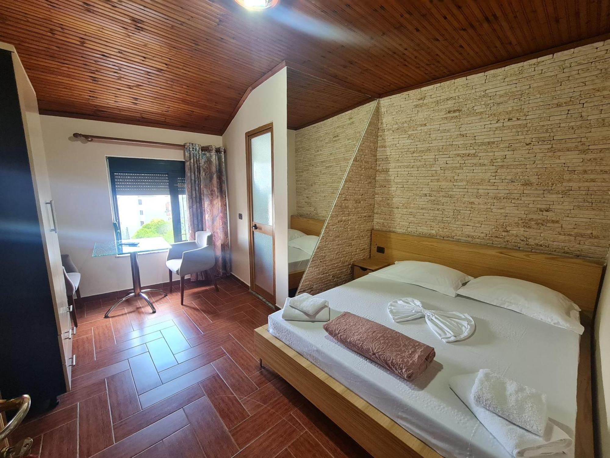 Hotel La Villa Τίρανα Εξωτερικό φωτογραφία