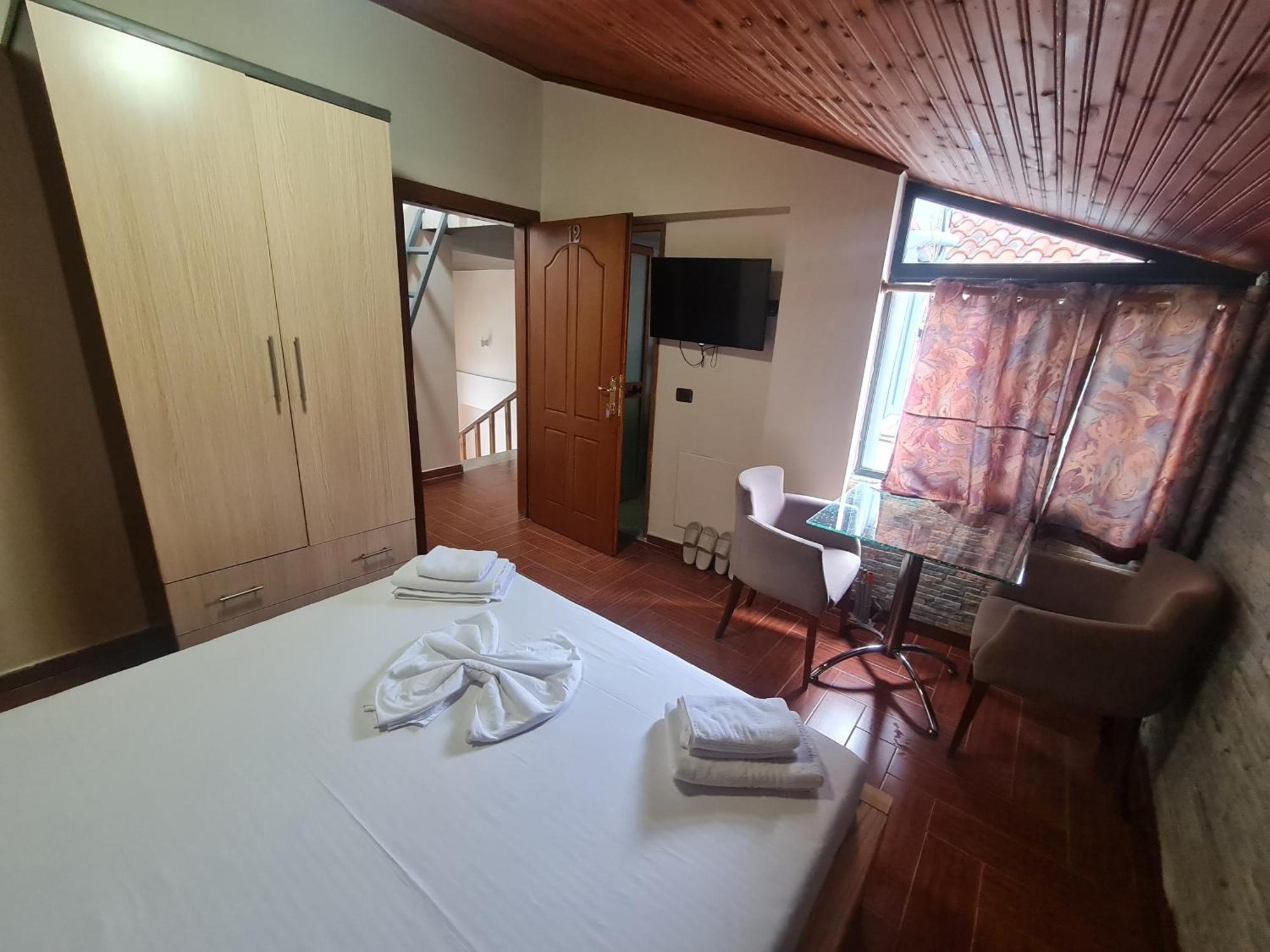Hotel La Villa Τίρανα Εξωτερικό φωτογραφία